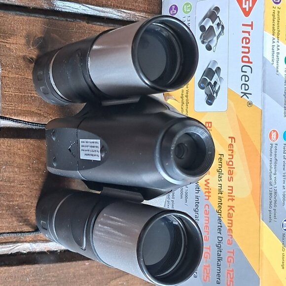 TrendGeek  Binoculars With Integrated Digital Camera Model TG-125 - Picture 5 of 16
